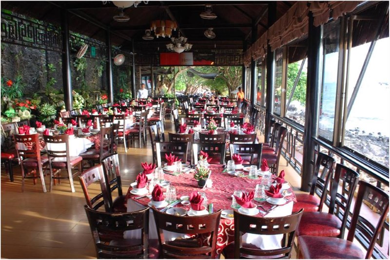 Nhà hàng Gành Hào – Buffet hải sản tươi ngon, view biển tuyệt đẹp